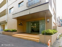 エントランス: