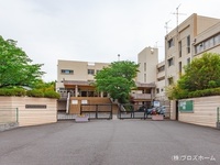 周辺環境:越谷市立富士中学校
