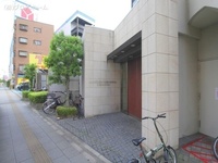 エントランス:
