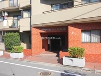 エントランス: