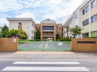 周辺環境:越谷市立大沢小学校