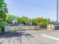周辺環境:草加市立花栗中学校