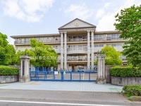 周辺環境:越谷市立花田小学校