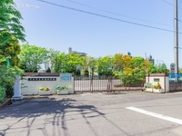 周辺環境:草加市立花栗中学校