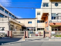 周辺環境:川口市立飯塚小学校