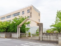 周辺環境:八潮市立八潮中学校