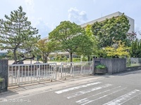 周辺環境:吉川市立栄小学校