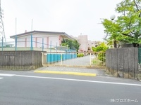 周辺環境:越谷市立宮本小学校