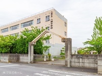 周辺環境:八潮市立八潮中学校