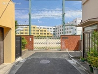 周辺環境:足立区立第九中学校