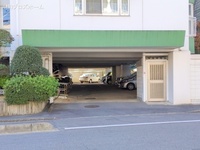 エントランス: