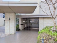 エントランス: