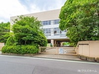 周辺環境:草加市立新田中学校