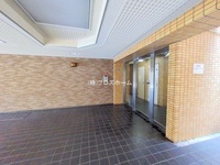 エントランス: