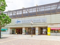 周辺環境:東武伊勢崎・大師線「獨協大学前」駅