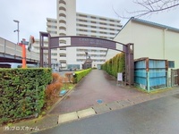 エントランス: