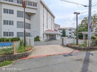 周辺環境:吉川市立東中学校