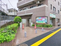 エントランス: