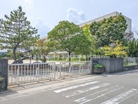 周辺環境:吉川市立栄小学校