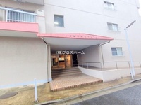 エントランス: