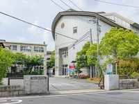 周辺環境:草加市立草加中学校