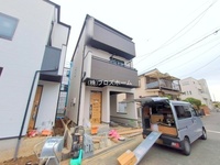 Thumb d5769801a4
