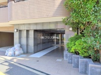 エントランス:
