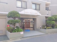 エントランス: