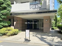 エントランス: