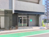 エントランス: