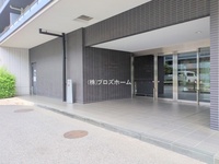エントランス: