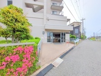 エントランス: