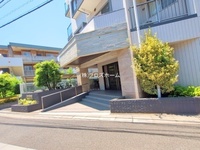 エントランス: