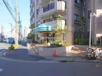 エントランス: