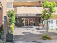 エントランス: