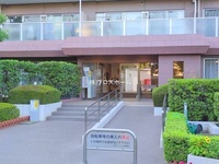 エントランス: