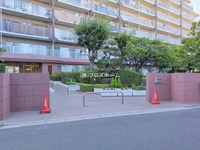 エントランス:
