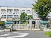 周辺環境:草加市立瀬崎小学校