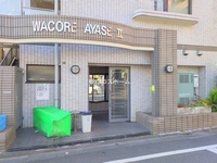 エントランス: