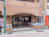 エントランス: