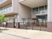 周辺環境:足立区立西新井小学校