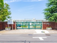 周辺環境:川口市立芝東中学校