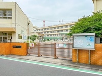 周辺環境:葛飾区立亀有中学校