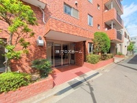 エントランス: