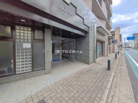 エントランス: