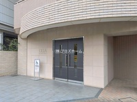 エントランス: