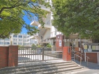 周辺環境:足立区立西新井中学校