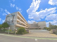 周辺環境:吉川市立中曽根小学校
