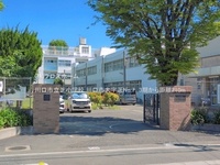 周辺環境:川口市立芝小学校