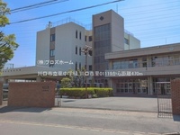 周辺環境:川口市立里中学校